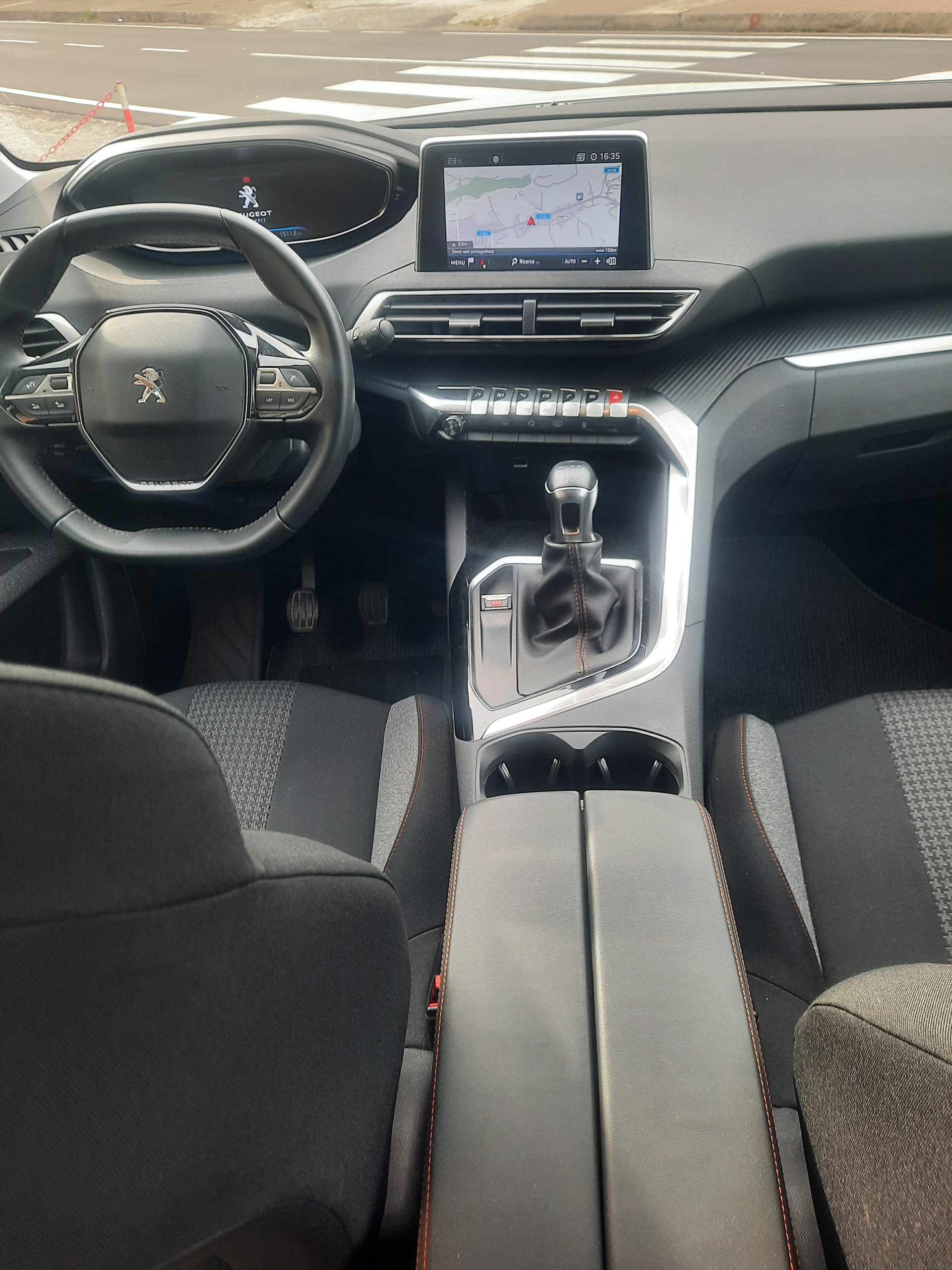 Peugeot 3008 1.5 tdi 130 cv business